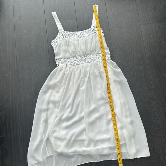 Kaidanni - White Dress - Picture 3 of 5